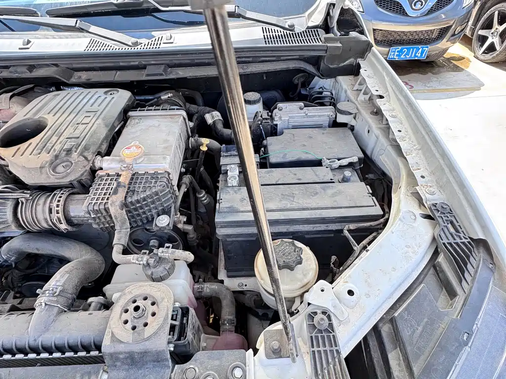 SAIC MAXUS CHASE T70