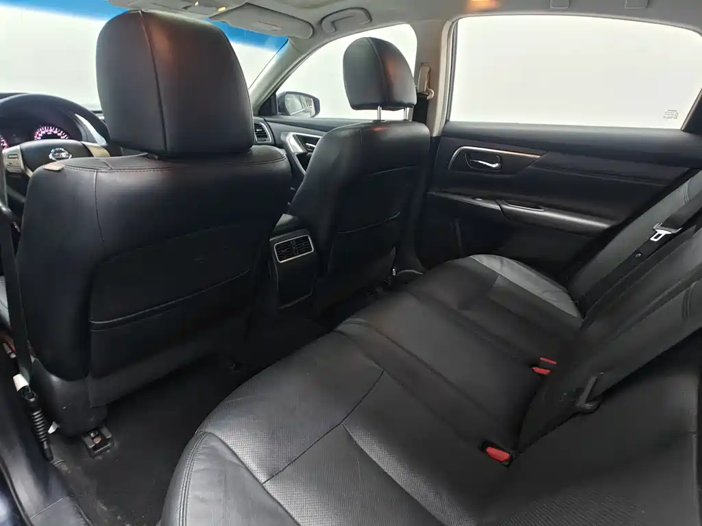 Nissan Teana — миниатюра 9
