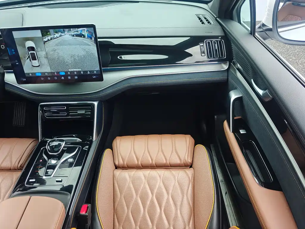 BYD Tang New Energy — миниатюра 19