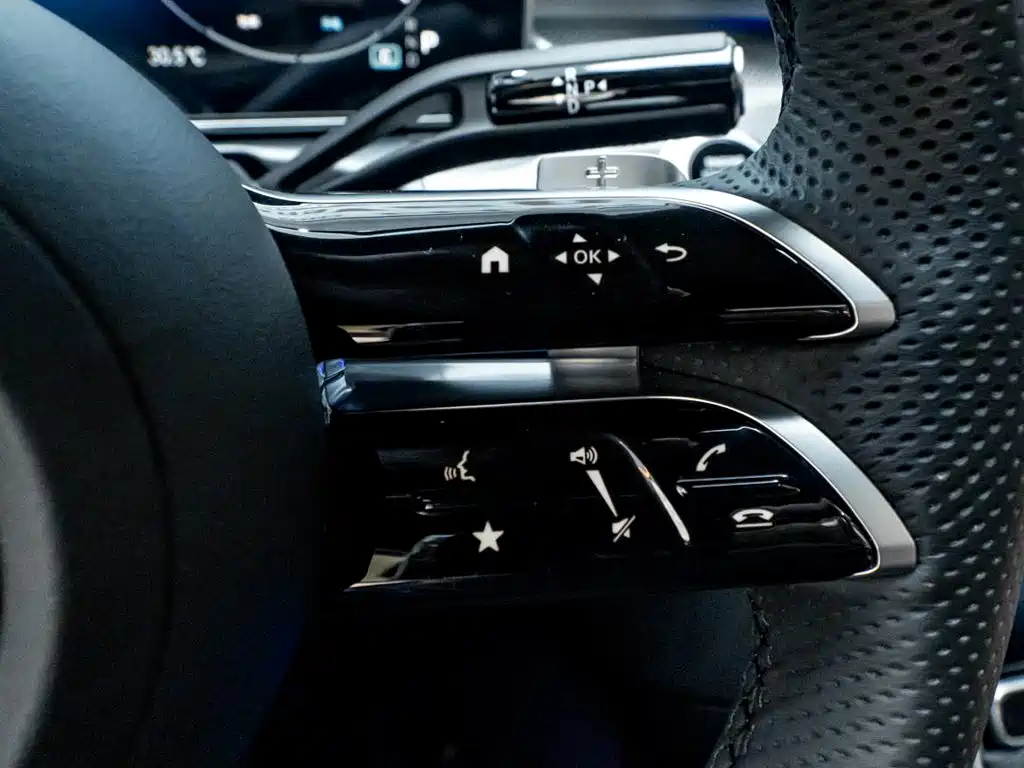 Mercedes-Benz C-Class — миниатюра 18