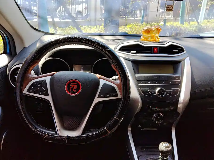 BYD Yuan — миниатюра 11