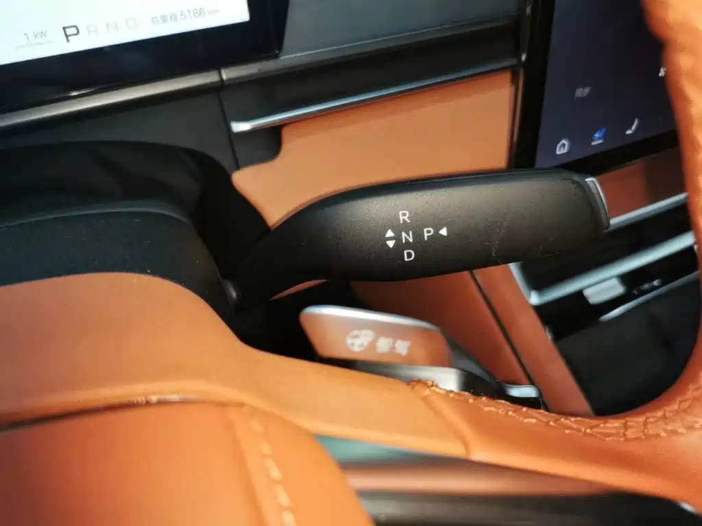 BYD Tang L — миниатюра 14