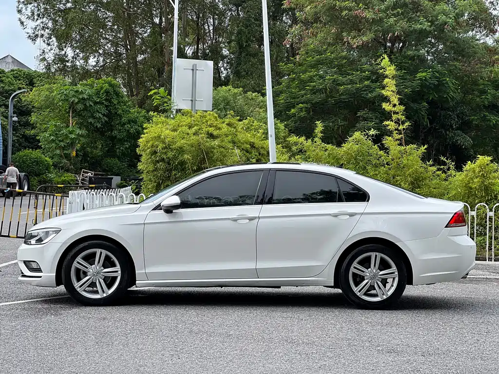 Volkswagen Lamando — миниатюра 4