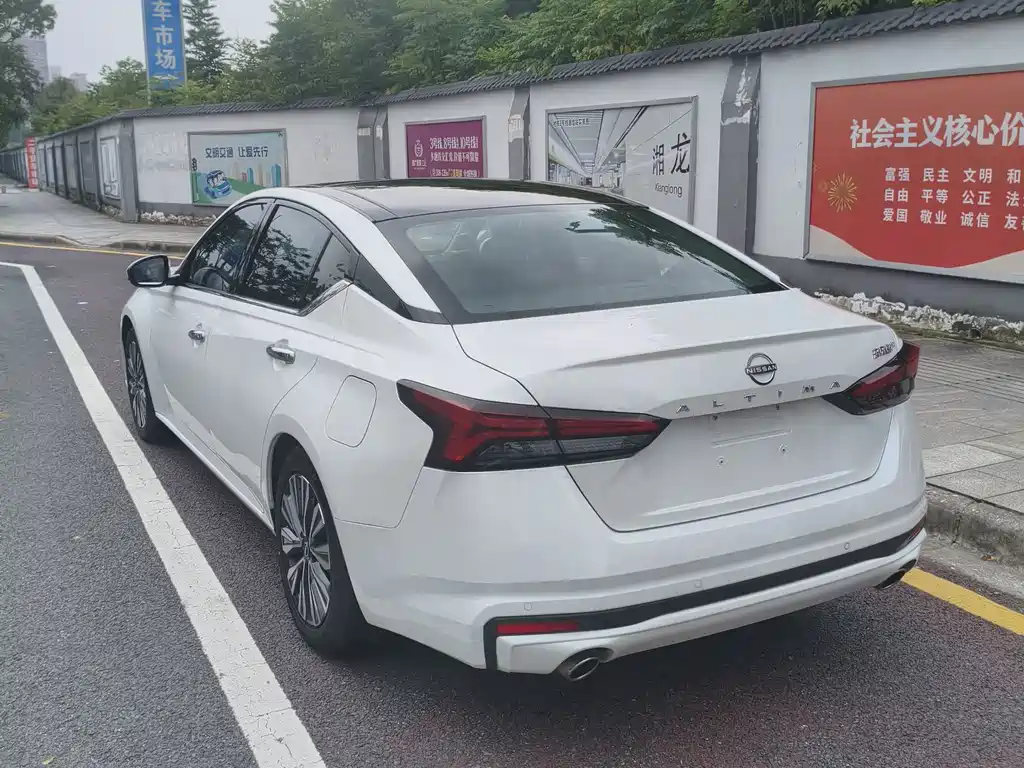 Nissan Teana — миниатюра 6