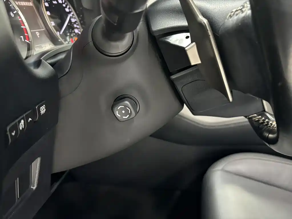 Lexus NX — миниатюра 17