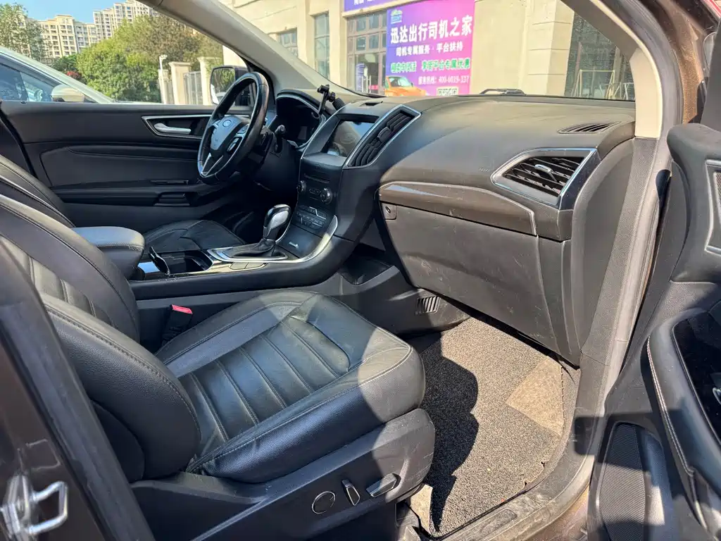 Ford Edge — миниатюра 9