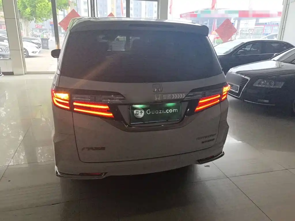 Honda Odyssey — миниатюра 6