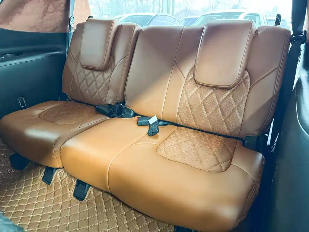 Nissan Patrol — миниатюра 22