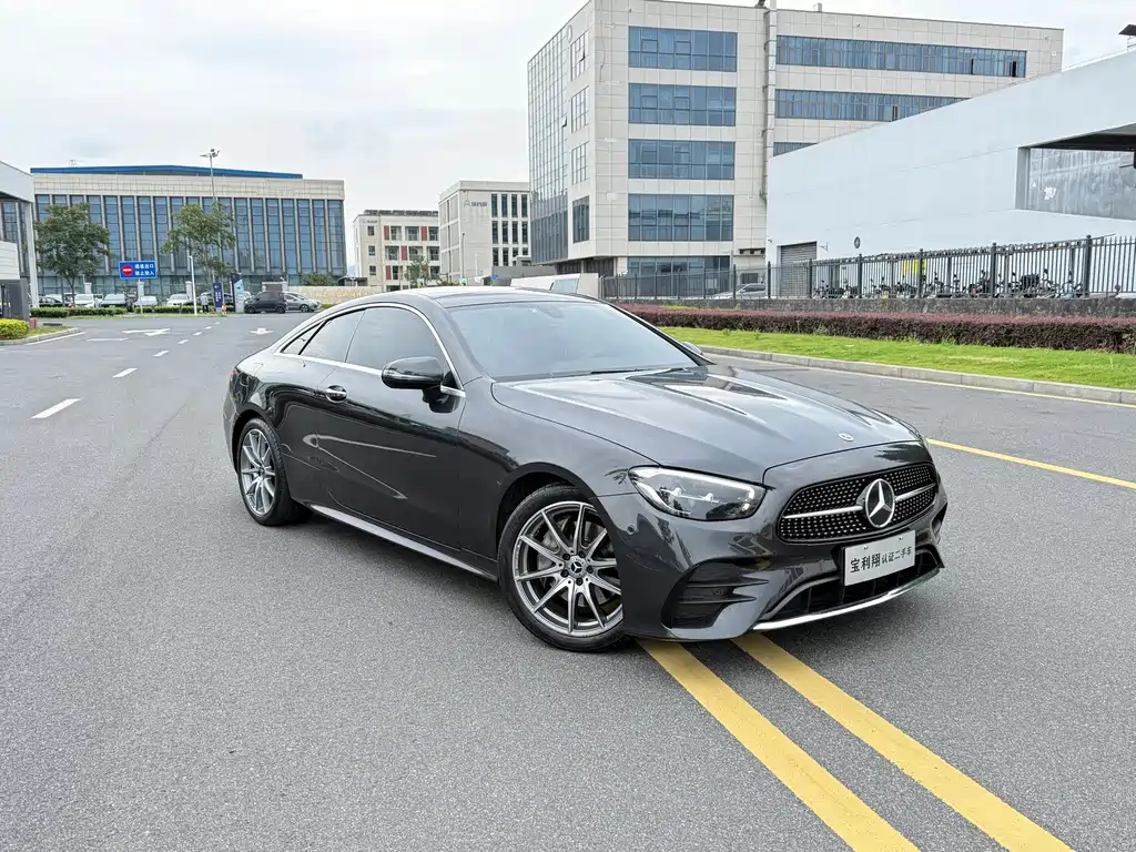 Mercedes-Benz E-Class (Import) — миниатюра 2
