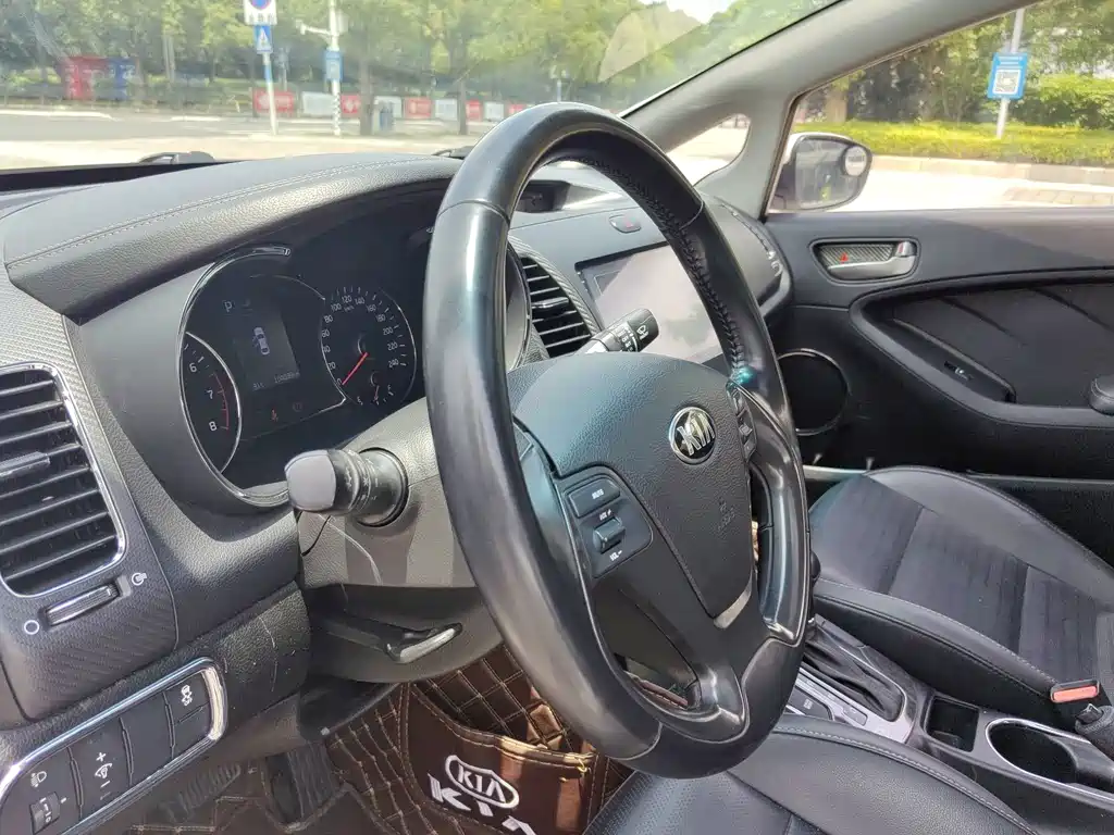 Kia K3 — миниатюра 16
