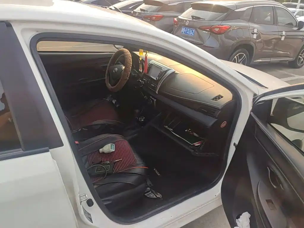 Toyota Vios — миниатюра 9