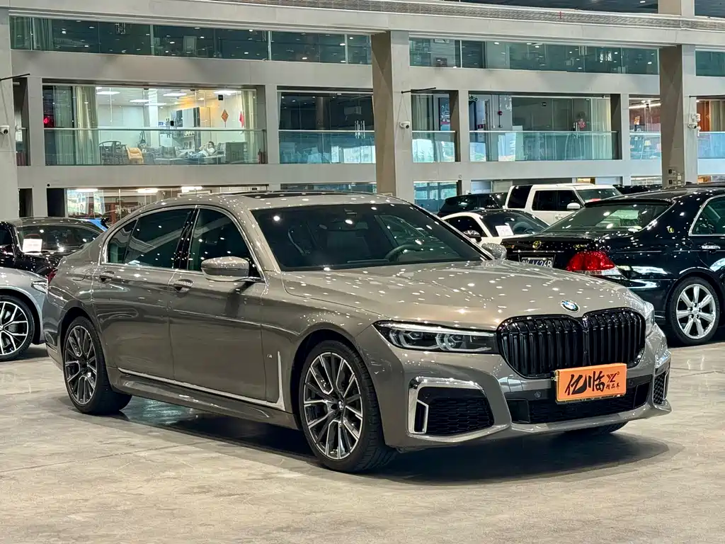 BMW 7 Series 7 2019 740Li Lead M Sport