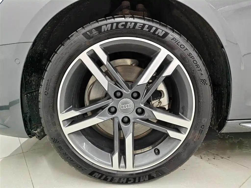 Audi A4L — миниатюра 15