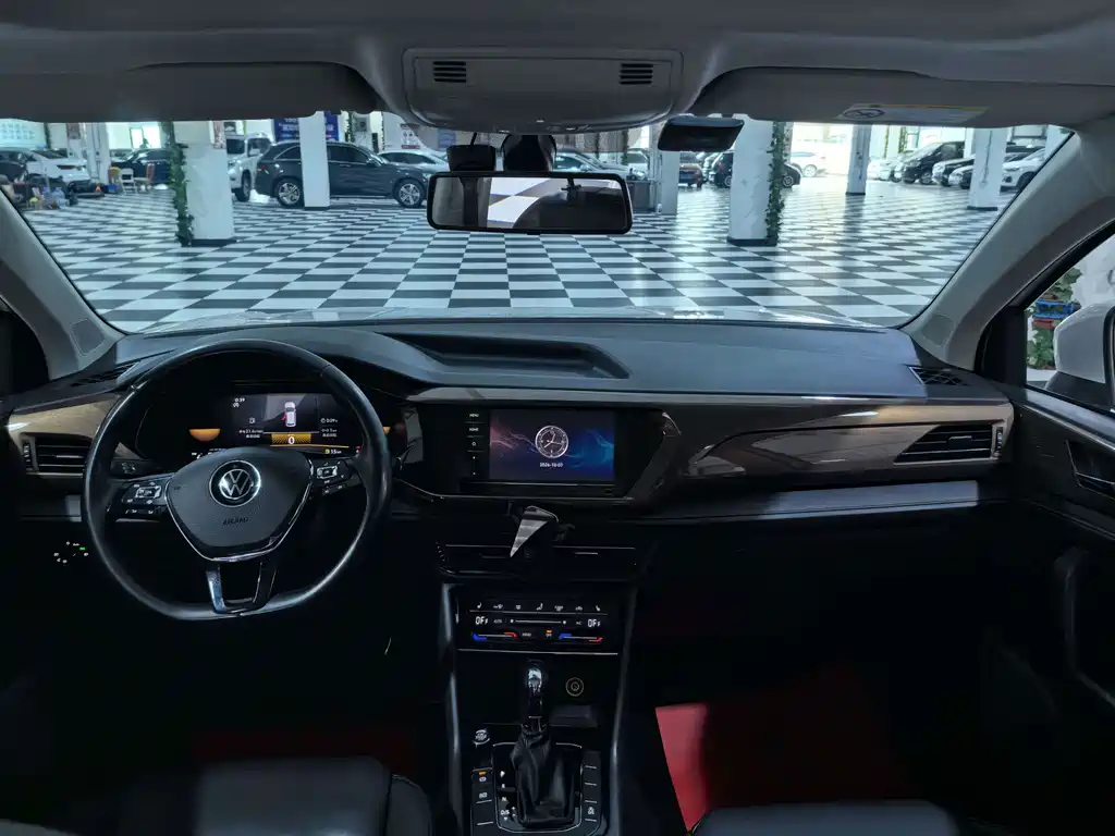 Volkswagen Tharu — миниатюра 11