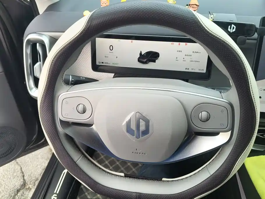Leapmotor Leapmotor B01 — миниатюра 15