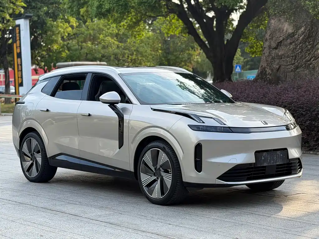 Lynk & Co 08 EM-P — миниатюра 3