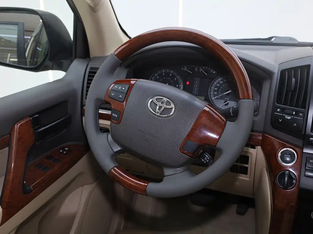 Toyota Land Cruiser — миниатюра 23