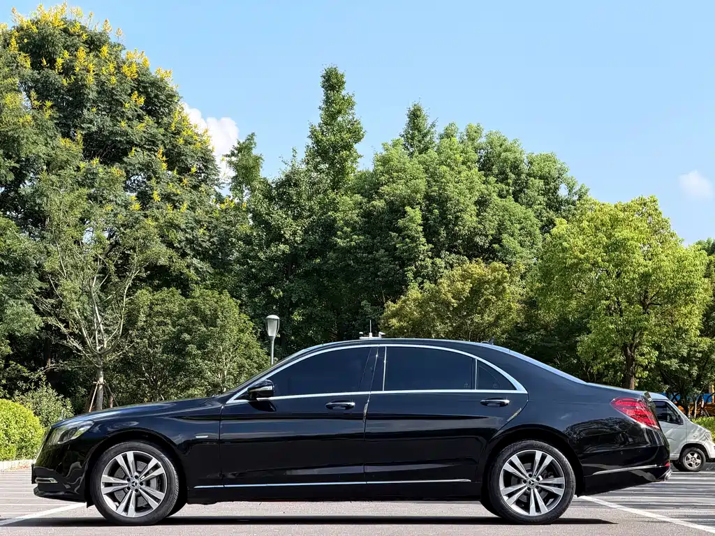 Mercedes-Benz S-Class — миниатюра 3