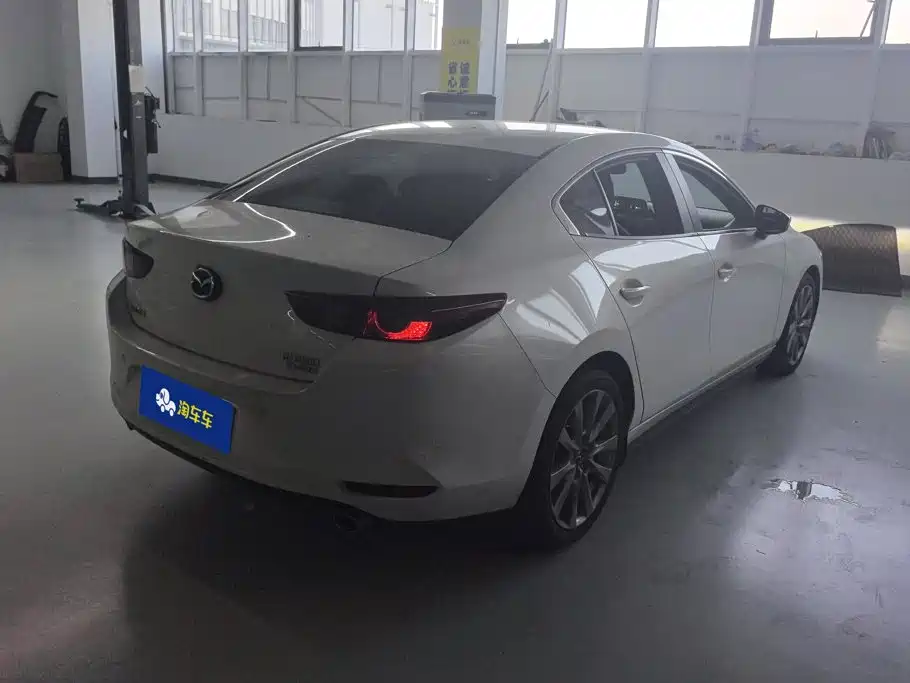Mazda 3 Axela — миниатюра 3