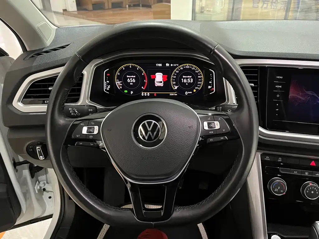 VOLKSWAGEN T ROC EXPLORING SONGS