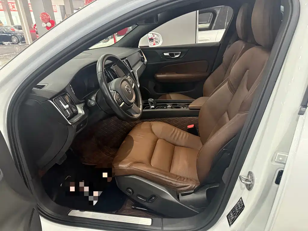 Volvo S60 — миниатюра 4