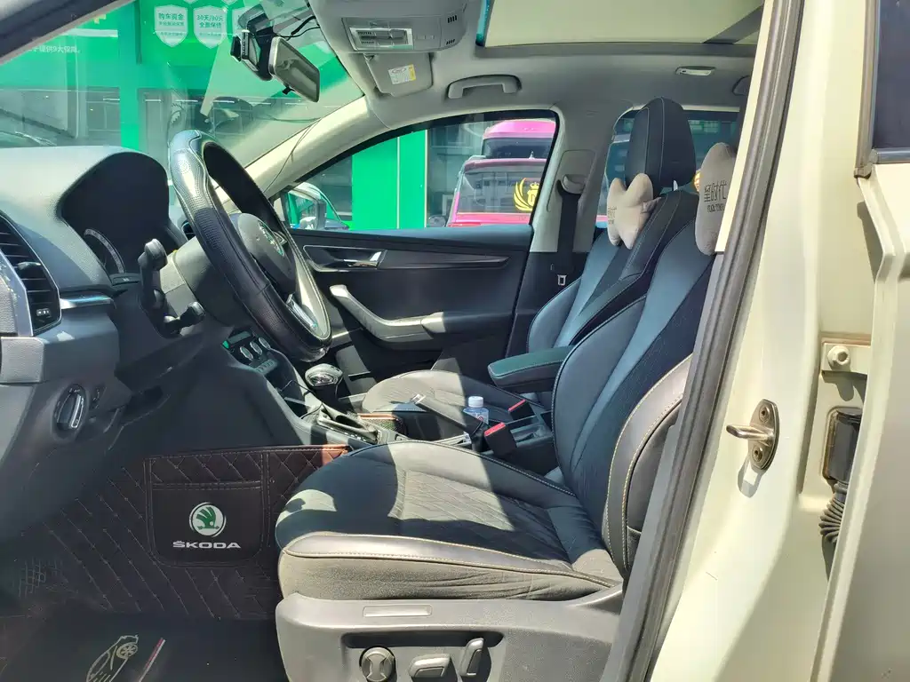 Skoda Karoq — миниатюра 5