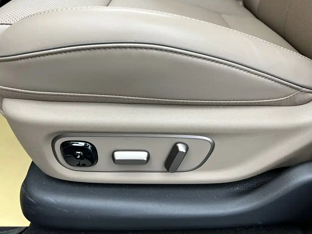 Li Auto Li i8 — миниатюра 56