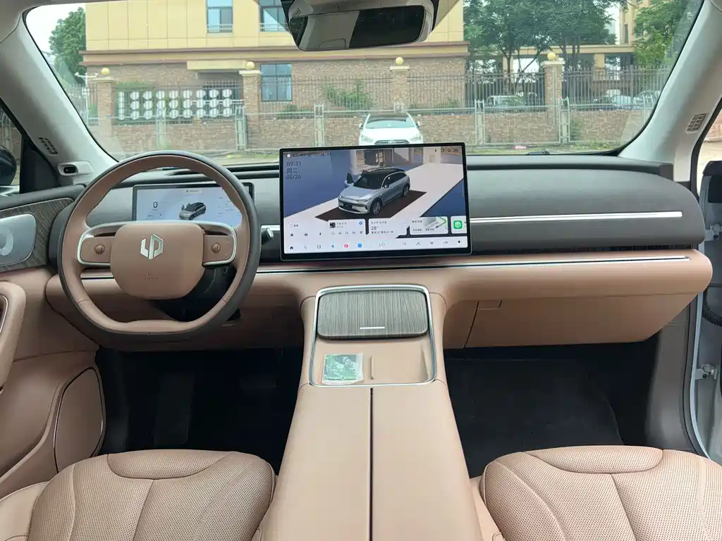 Leapmotor Leapmotor C11 — миниатюра 6