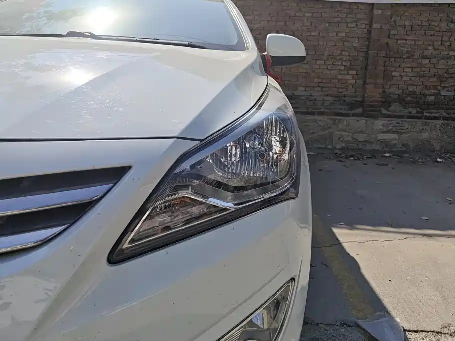 Hyundai Verna — миниатюра 5