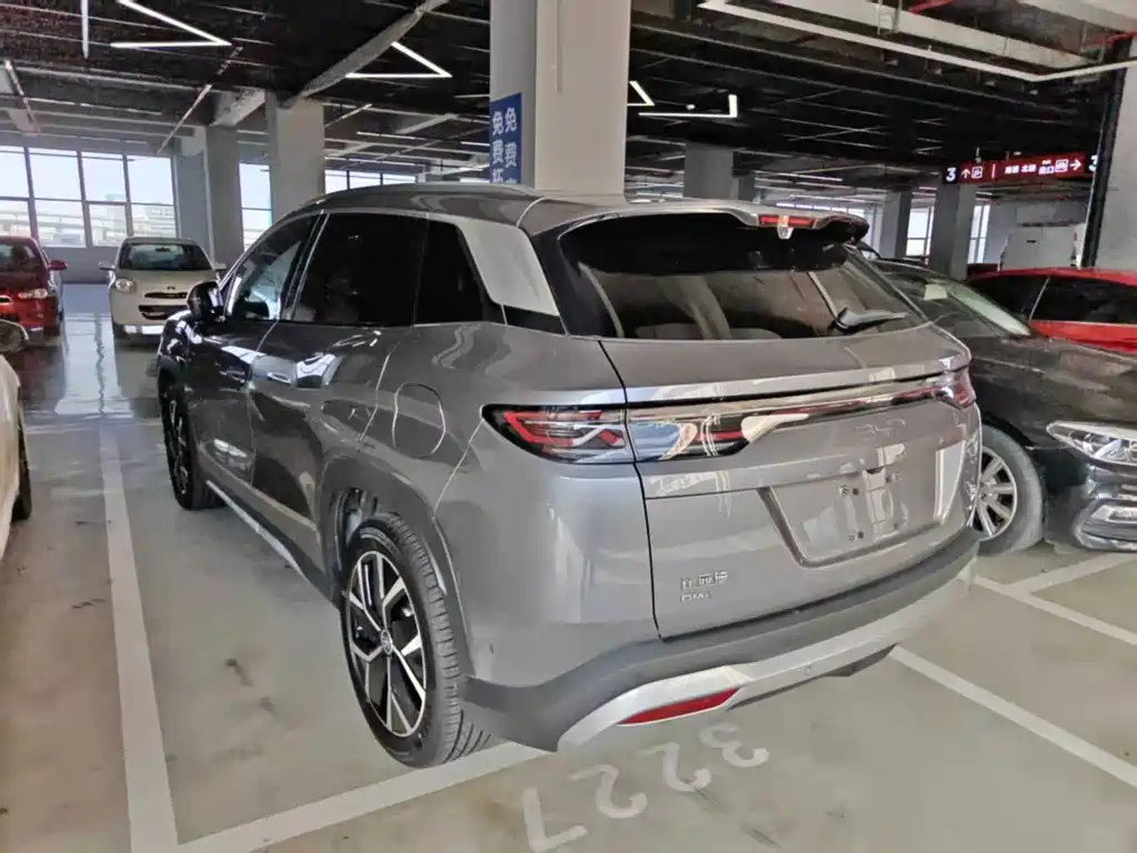 BYD L DM-i — миниатюра 4