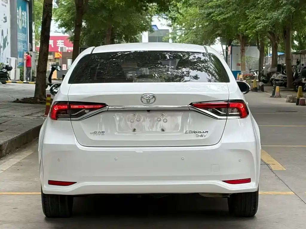 Toyota Corolla — миниатюра 9