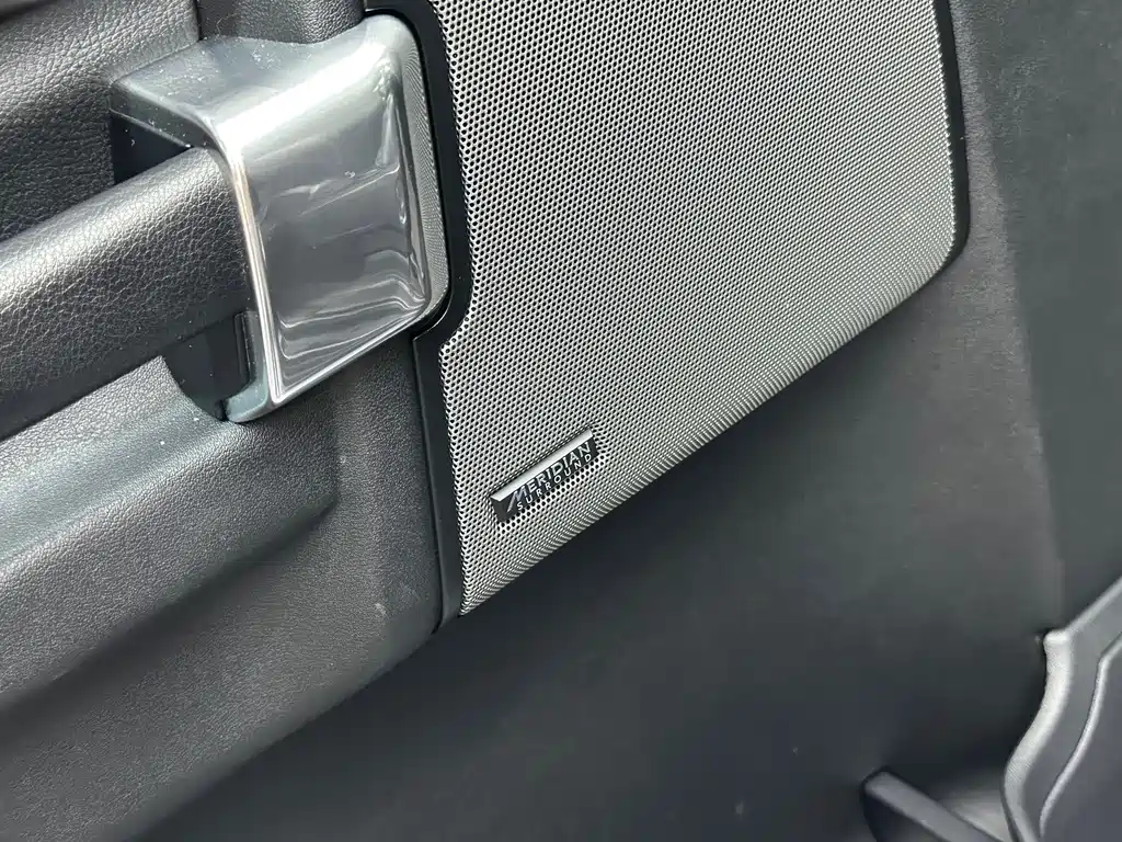 Land Rover Discovery — миниатюра 9