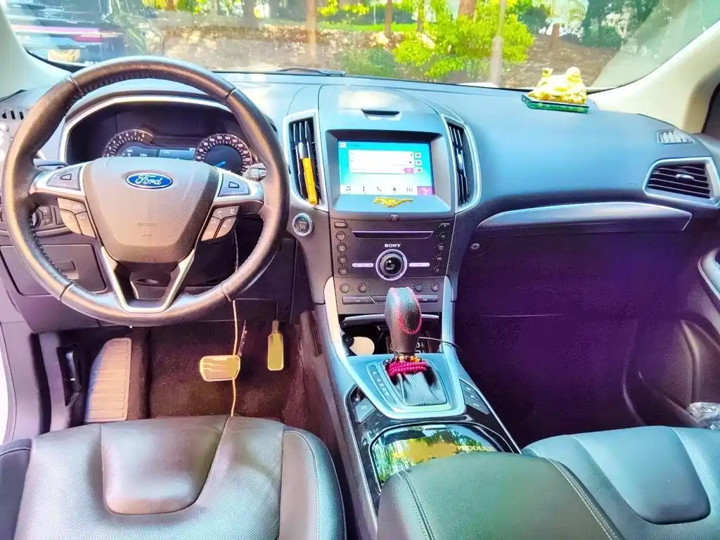 Ford Edge — миниатюра 13