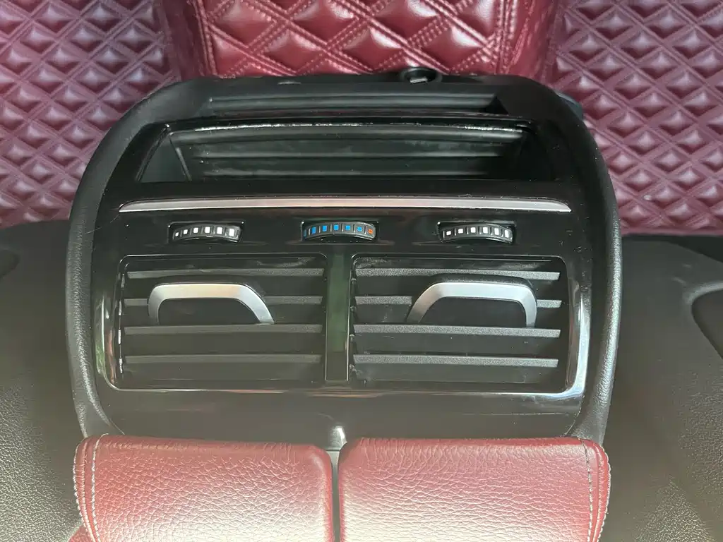 BMW 5 Series — миниатюра 30