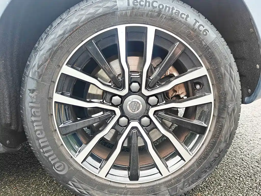 Volvo V40 — миниатюра 11