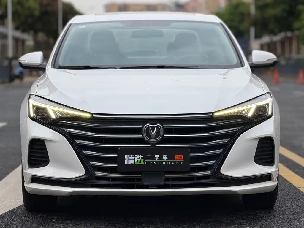 Changan Eado — миниатюра 2