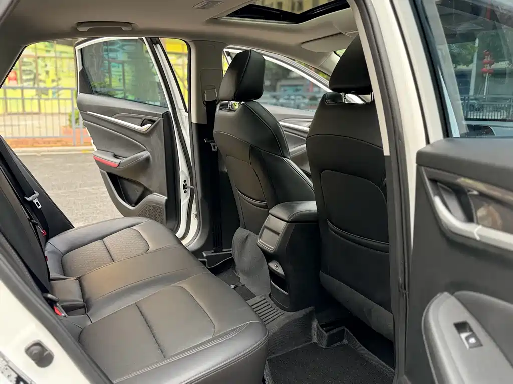 Changan Eado — миниатюра 8