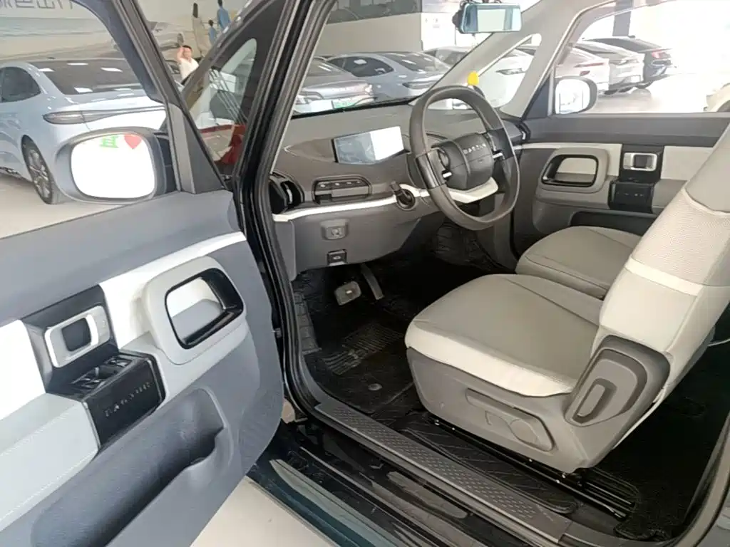 Baojun KiWi EV — миниатюра 16