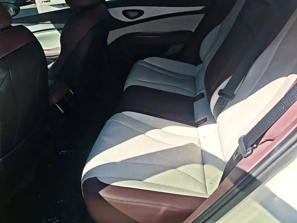 BYD Seal 07 DM-i — миниатюра 17