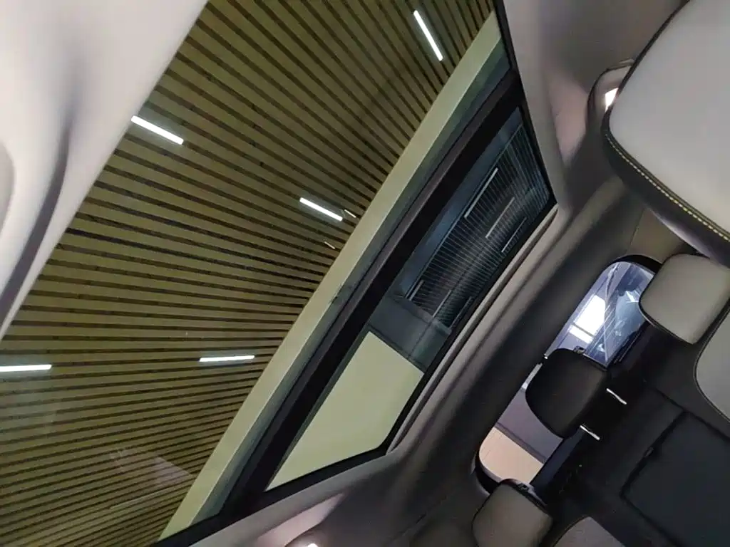 Roewe RX5 — миниатюра 18
