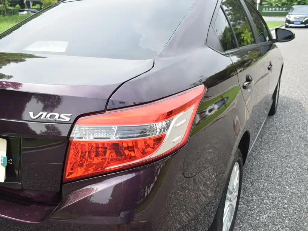 Toyota Vios — миниатюра 10