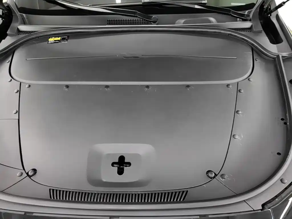 Li Auto Li ONE — миниатюра 20