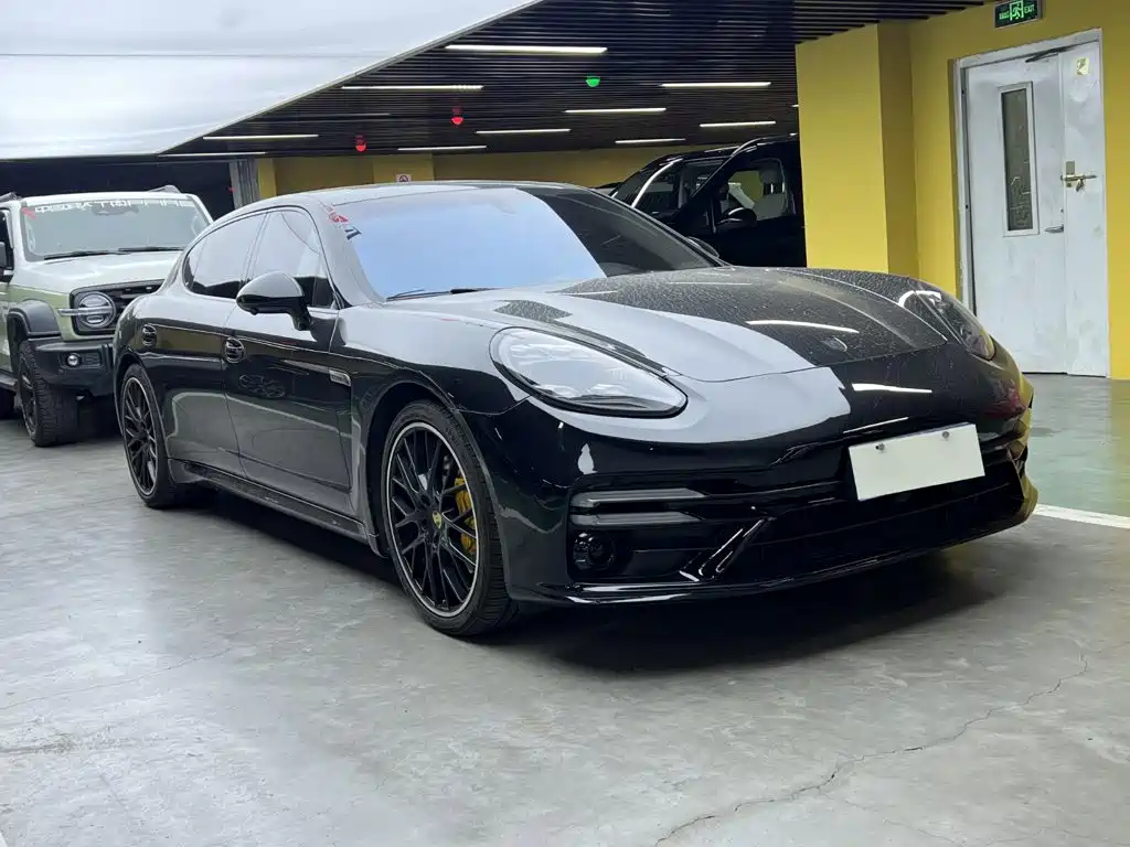 Porsche Panamera — миниатюра 2