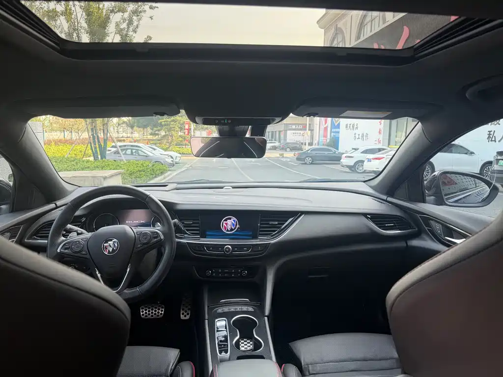 Buick Regal — миниатюра 10