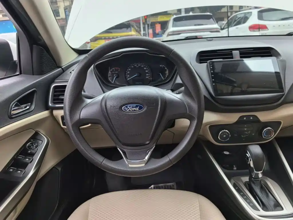 Ford Escort — миниатюра 11