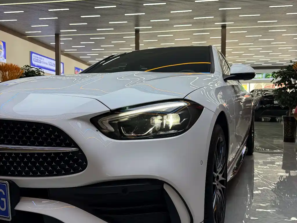 Mercedes-Benz C-Class — миниатюра 16