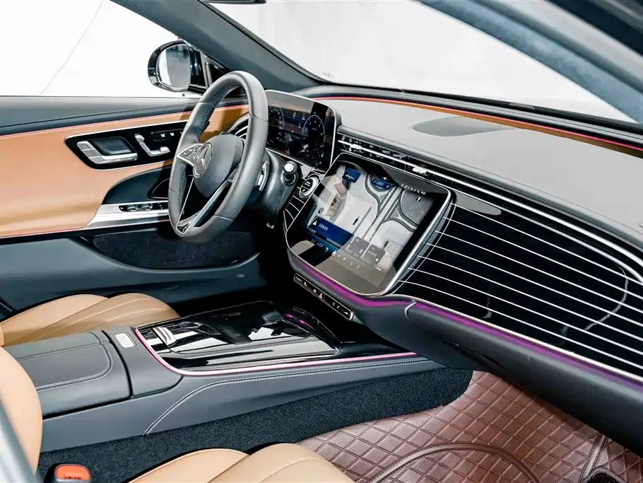Mercedes-Benz E-Class — миниатюра 17