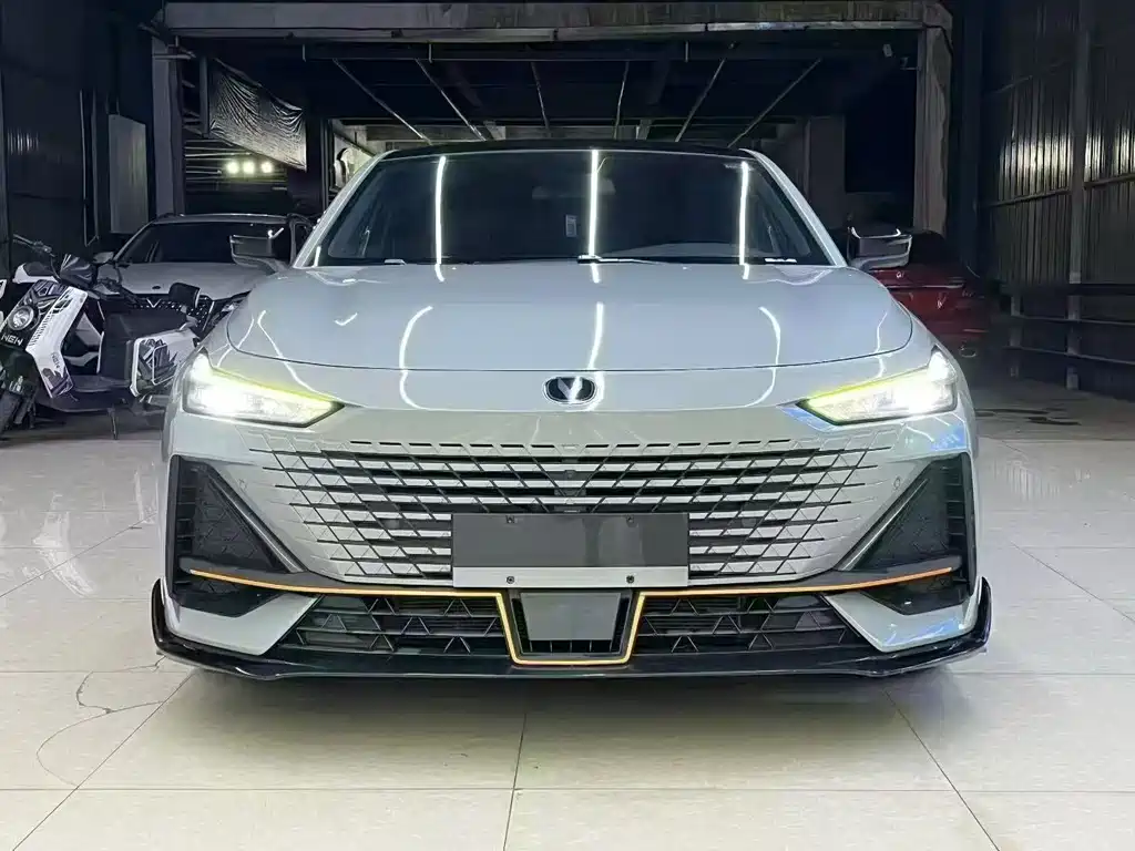 Changan UNI-V — миниатюра 2