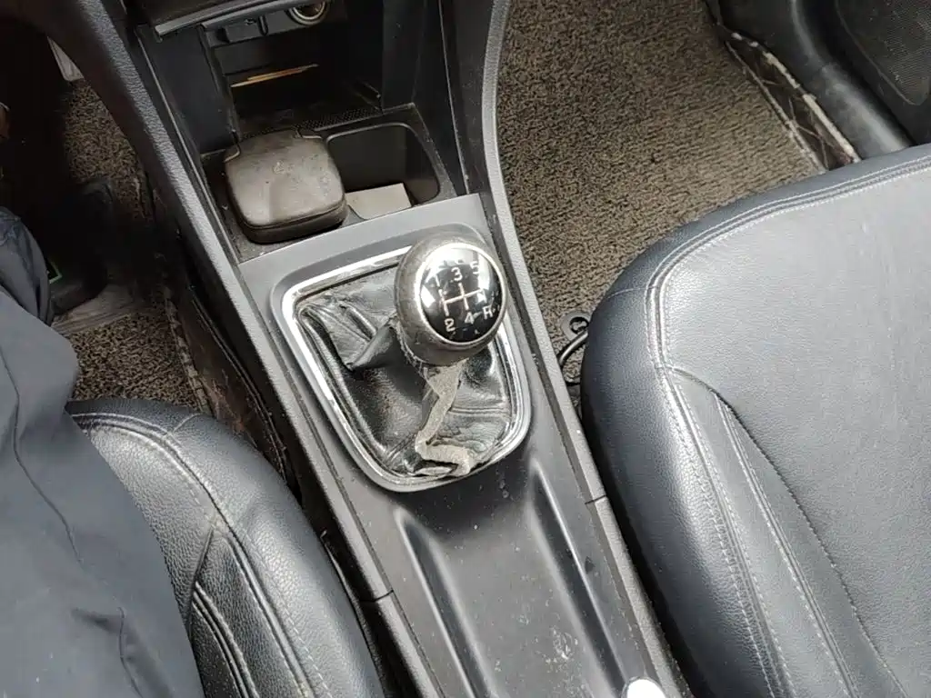 Suzuki Alivio — миниатюра 14