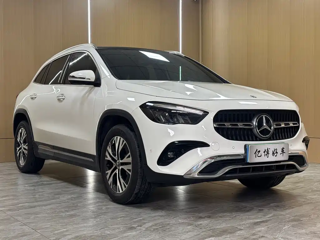 Mercedes-Benz GLA — миниатюра 3